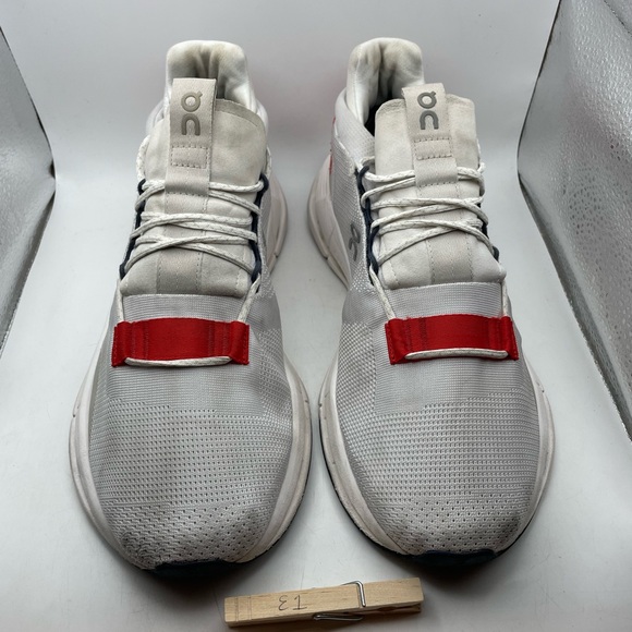 On Cloud Running Cloudflyer mens sneakers size 10.5 - Picture 3 of 9